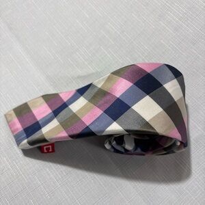 Men's Chaps Check Pattern Silk Tie in Pink, Blue & Gray 57”L 3”W